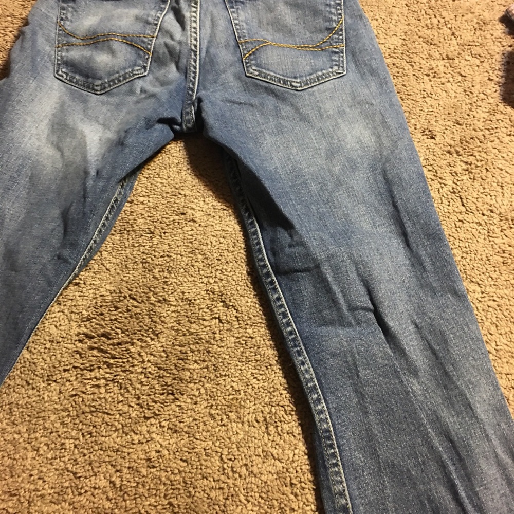 Ripped jeans - Picture 2 of 2